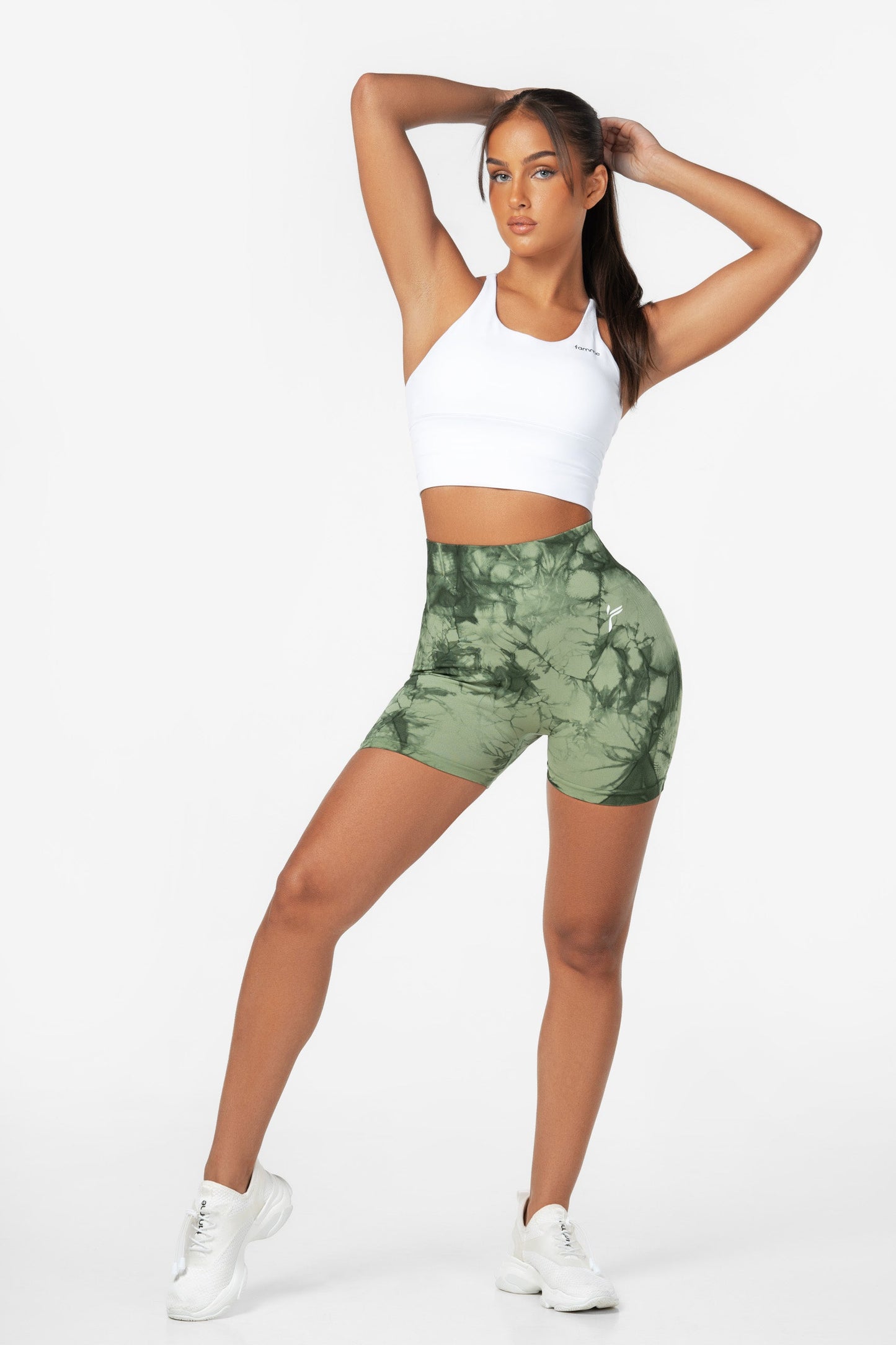 Light Green Tie Dye Scrunch Shorts - for dame - Famme - Shorts