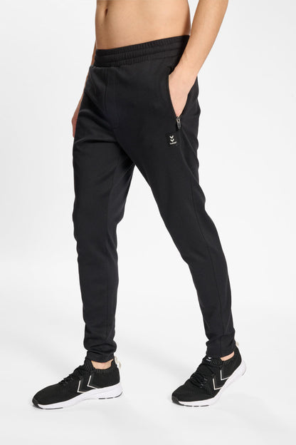 HUMMEL - Hmlmt Interval Tapered Pants - Black